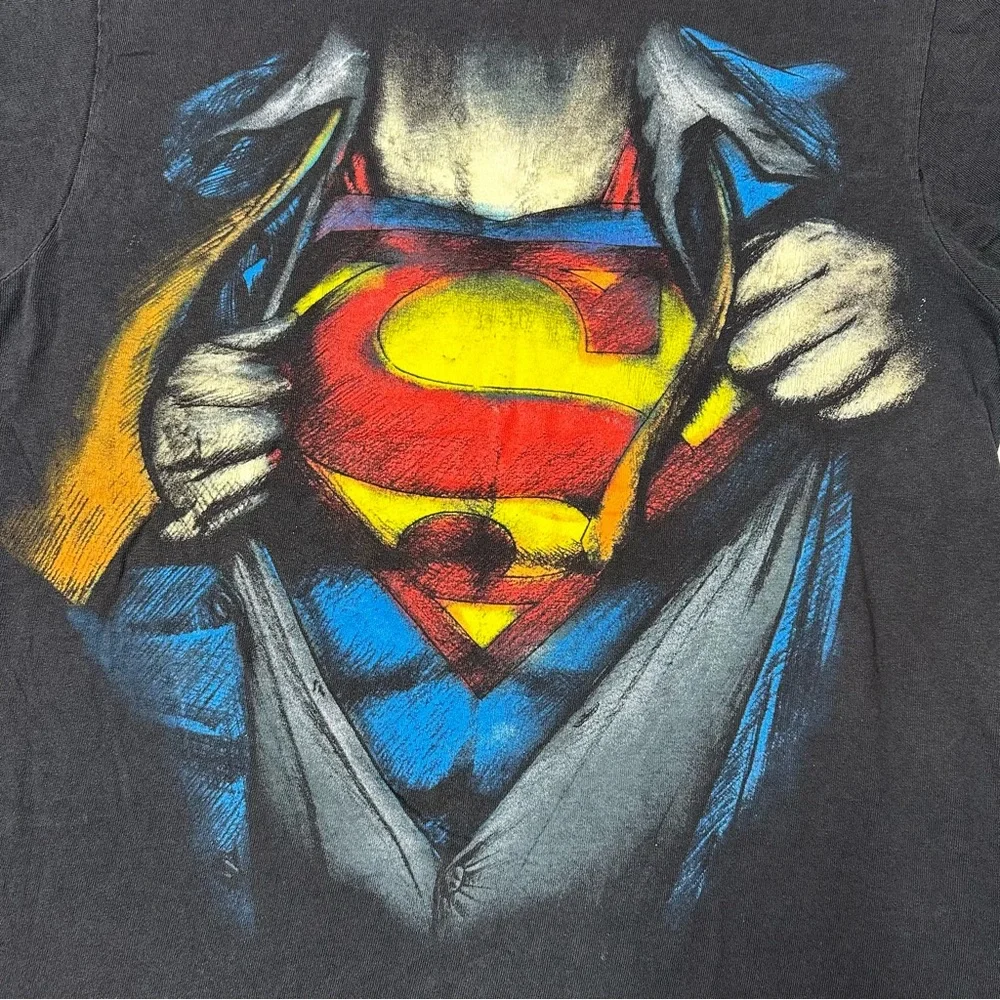 DC Comics Superman Changing Into Superhero Graphic T-Shirt Men’s Sz M - Picture 4 of 9
